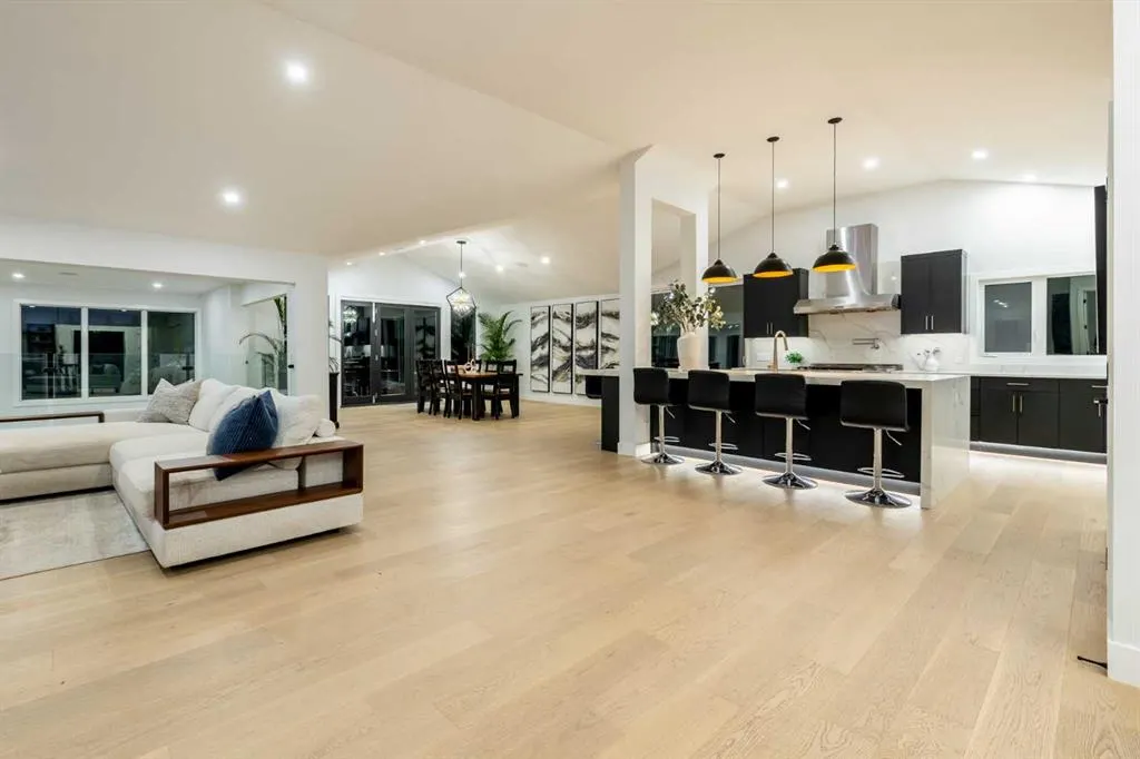 10 Devonian Ridge Place
