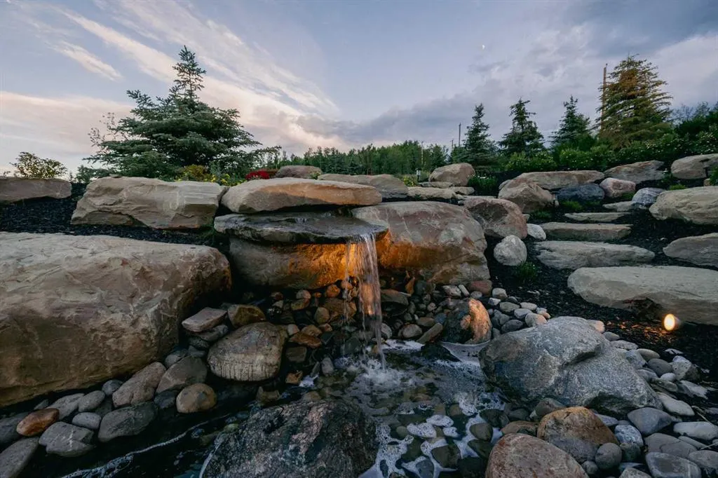 10 Devonian Ridge Place