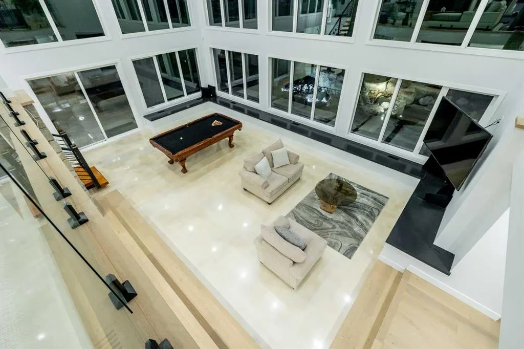 10 Devonian Ridge Place