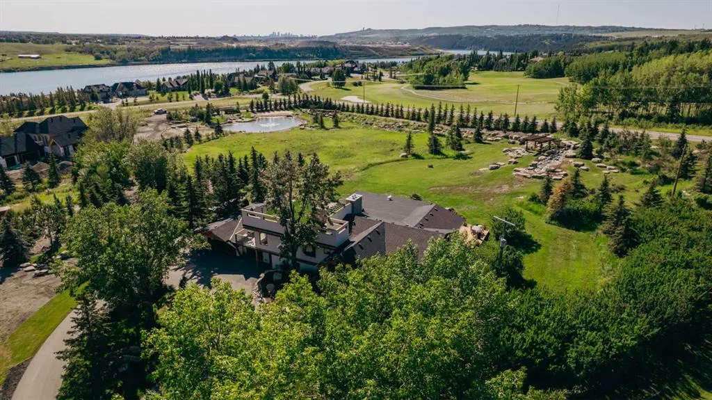 10 Devonian Ridge Place