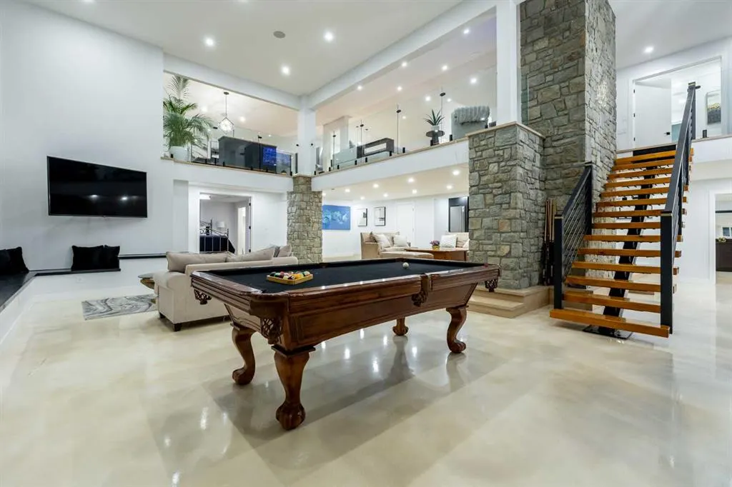 10 Devonian Ridge Place