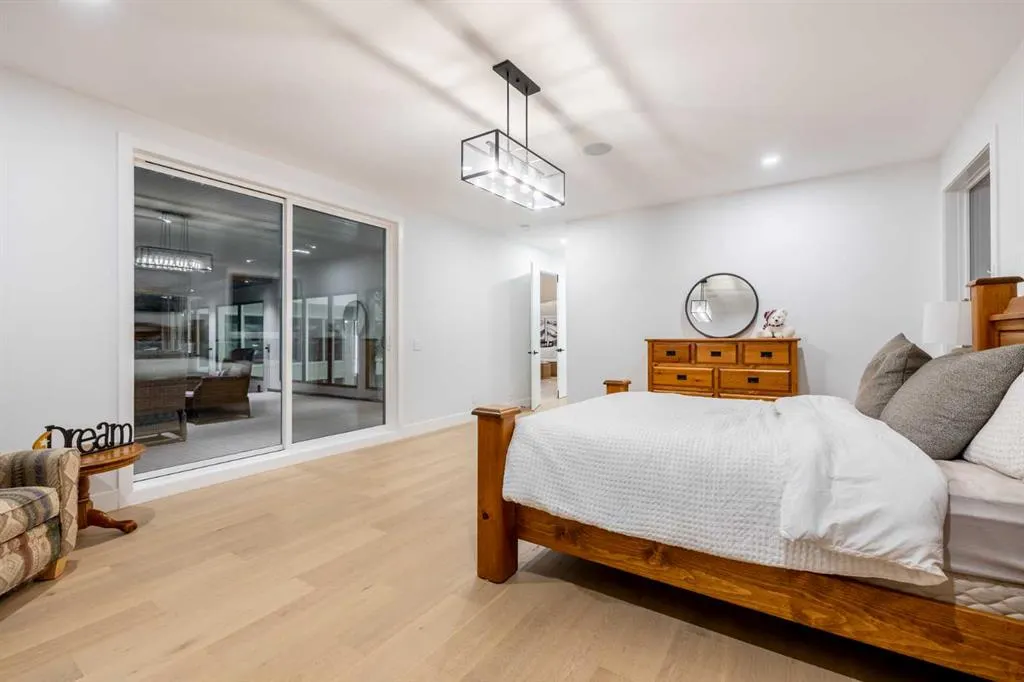 10 Devonian Ridge Place