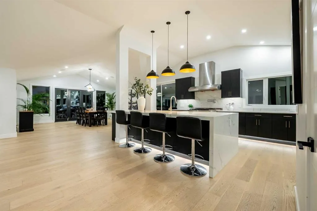10 Devonian Ridge Place