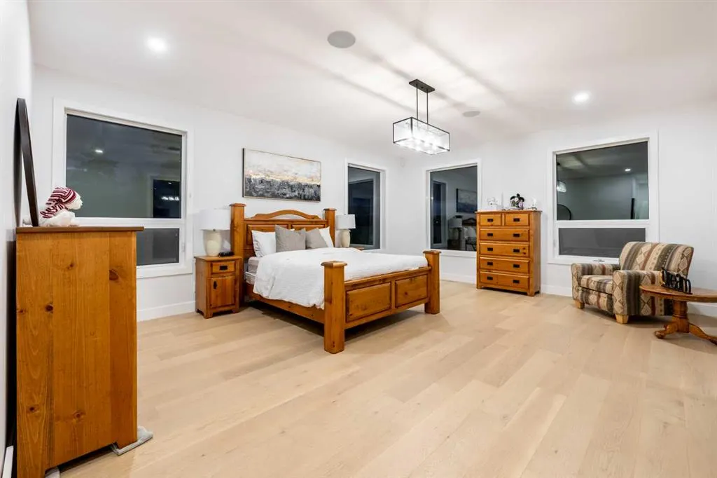 10 Devonian Ridge Place