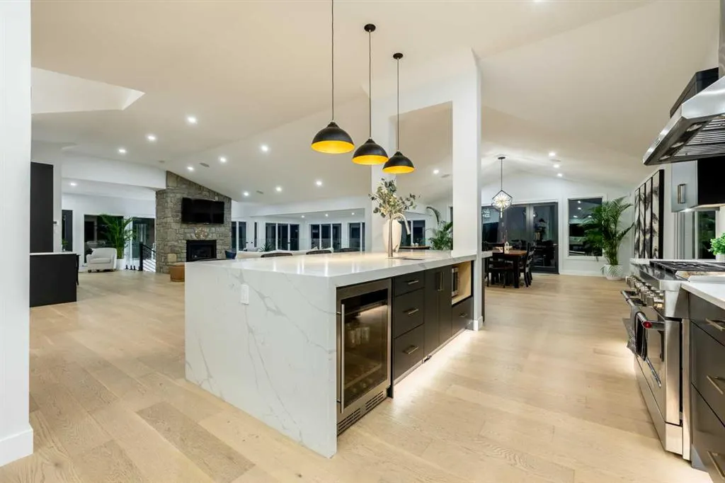 10 Devonian Ridge Place