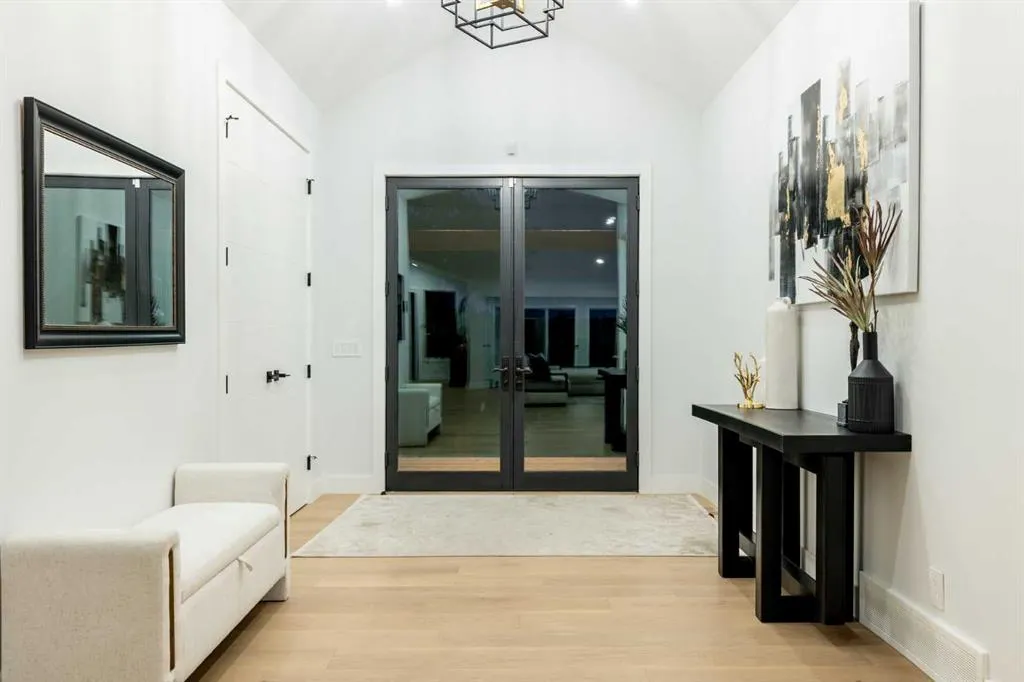 10 Devonian Ridge Place