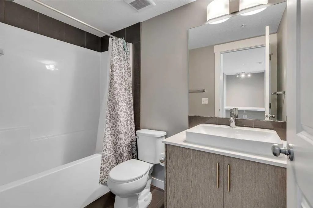 302 Skyview Ranch Drive NE, #3313