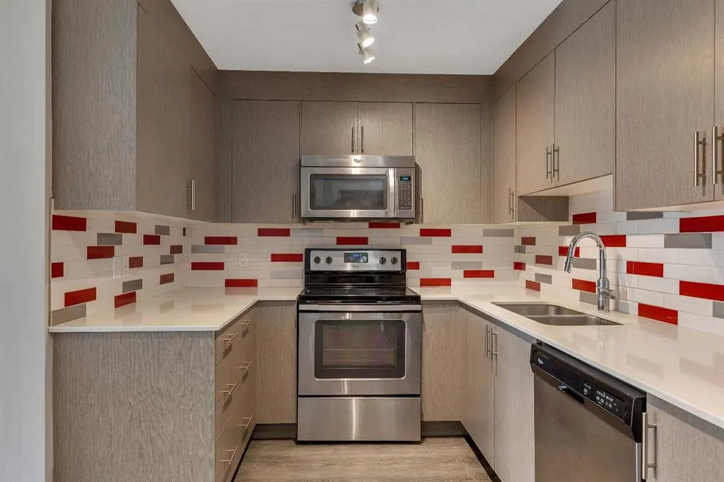 302 Skyview Ranch Drive NE, #3313