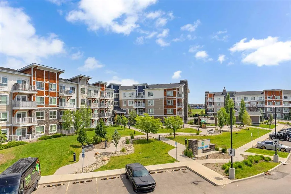 302 Skyview Ranch Drive NE, #3313