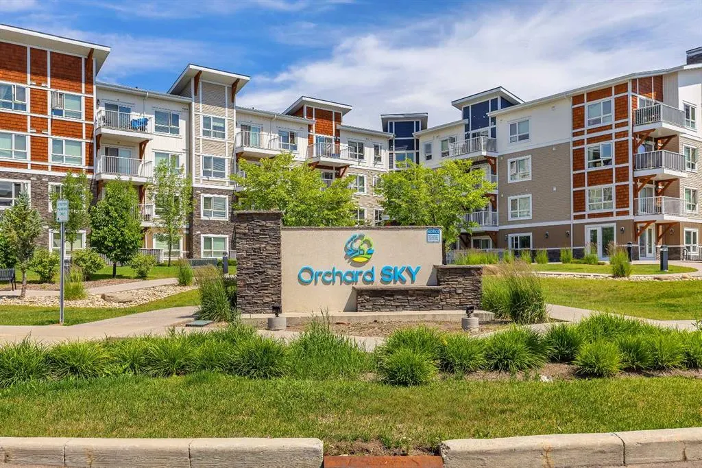 302 Skyview Ranch Drive NE, #3313