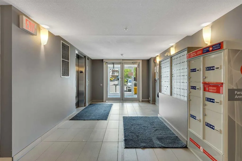 302 Skyview Ranch Drive NE, #3313