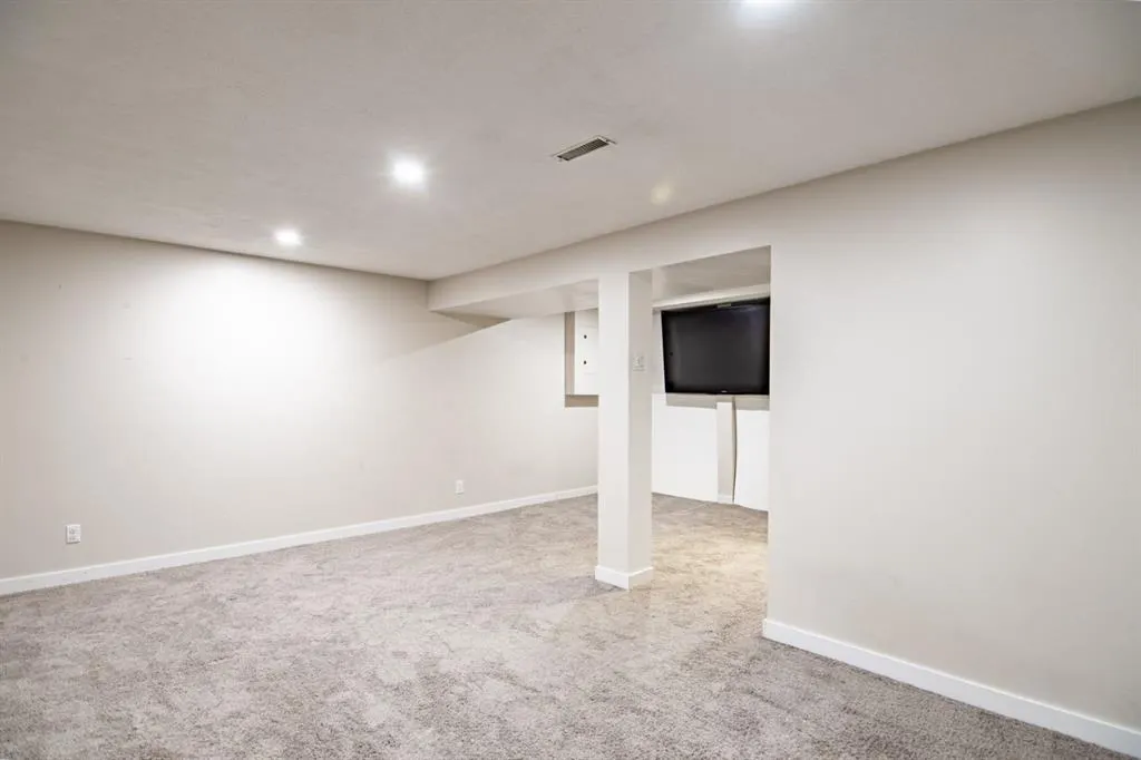 135 Rutherford Drive