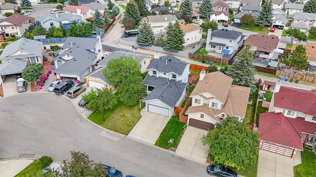 249 Applewood Place SE