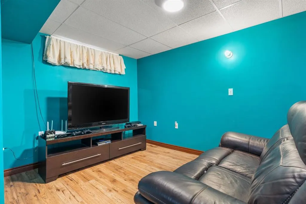 249 Applewood Place SE