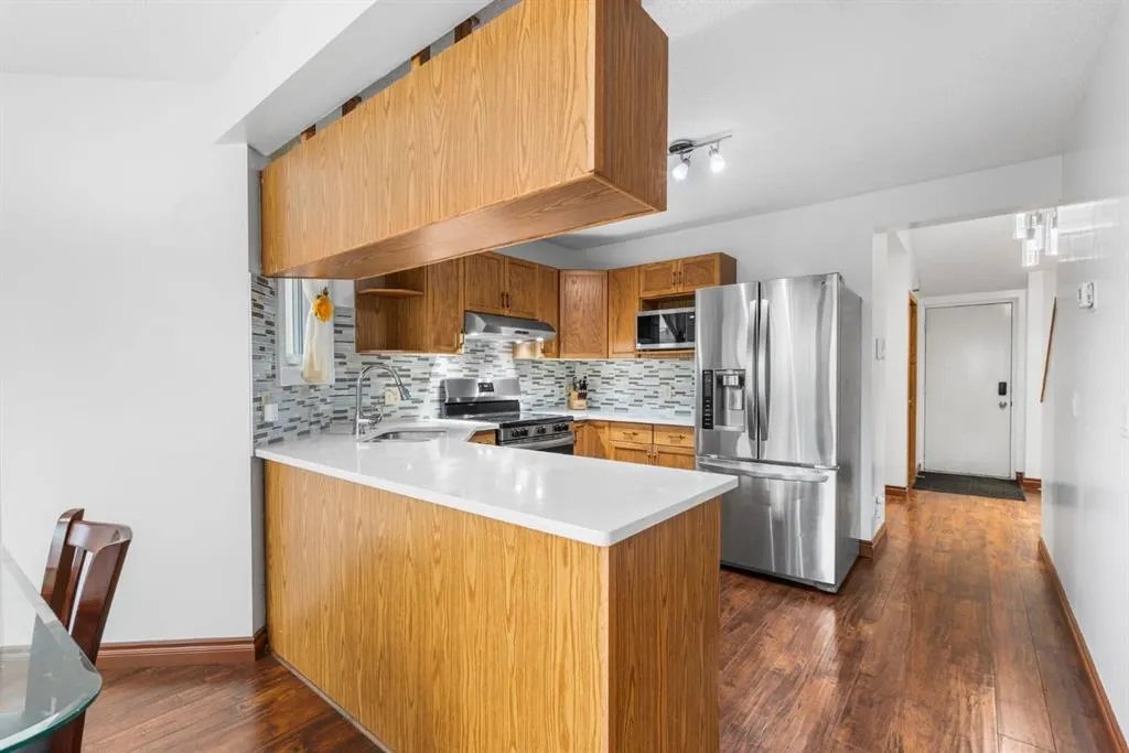 249 Applewood Place SE