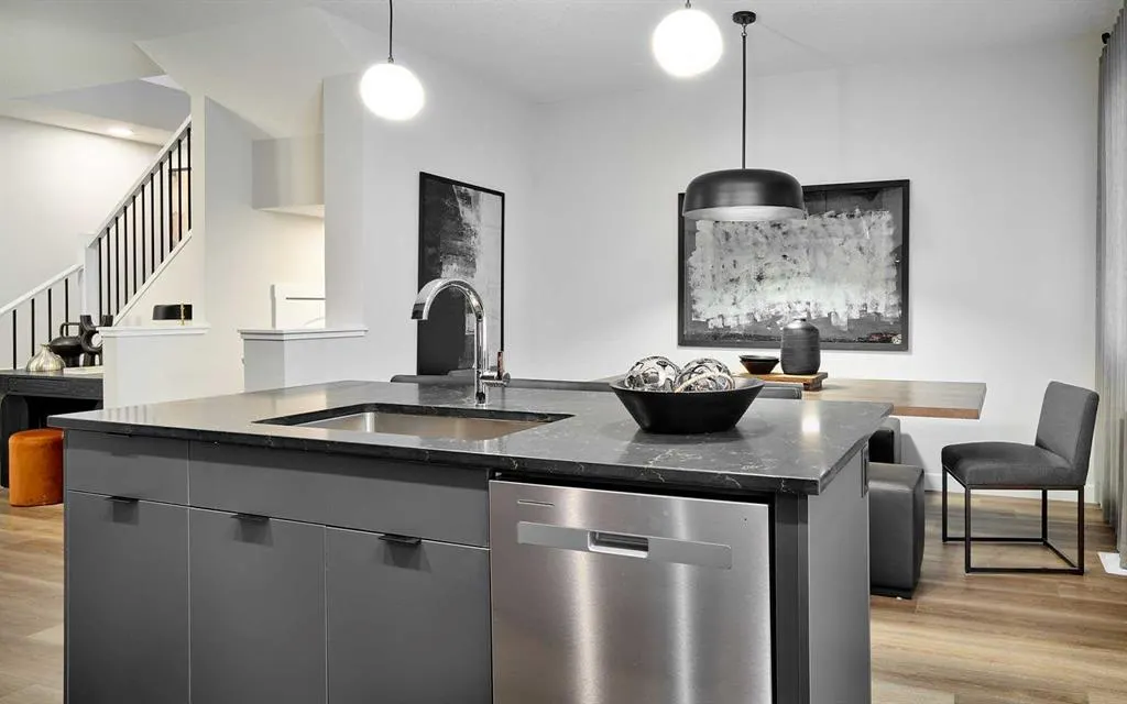 47 Herron Walk NE