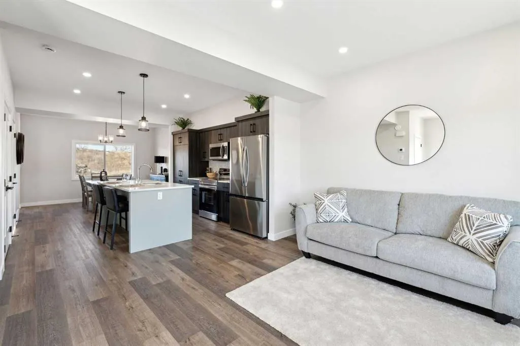 111 Gray Close