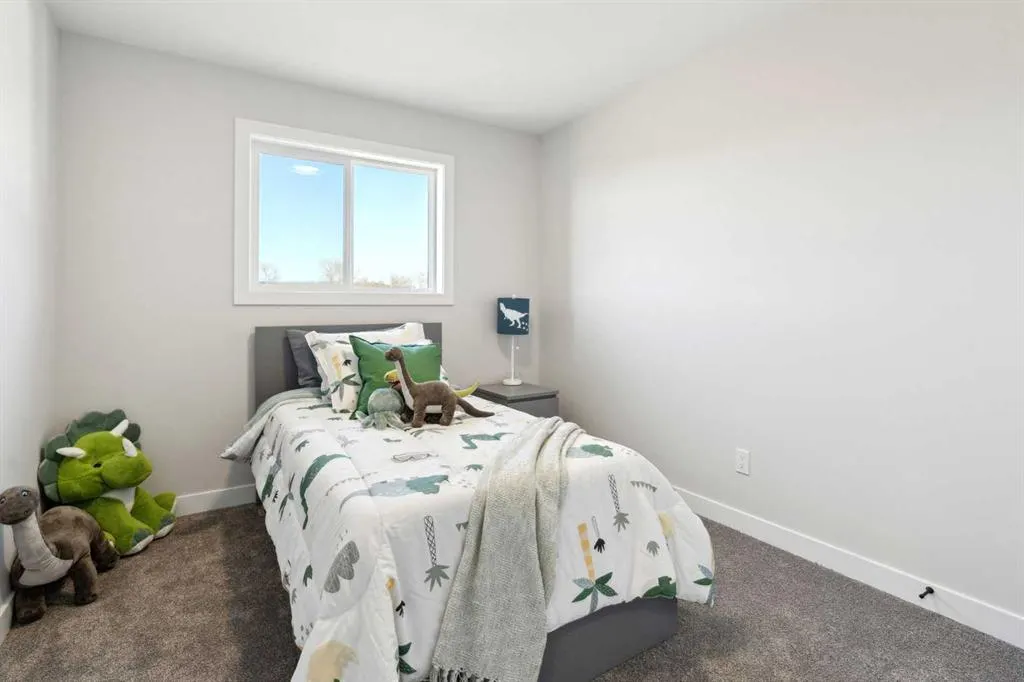 111 Gray Close