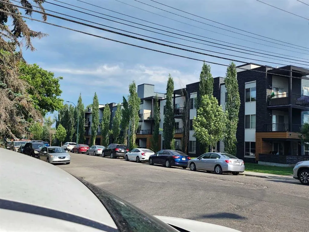 2715 12 Avenue SE, #304