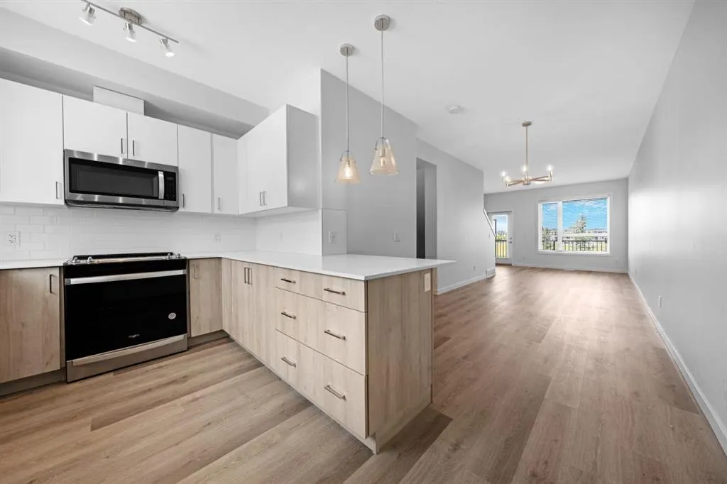 301 Redstone Boulevard NE, #365