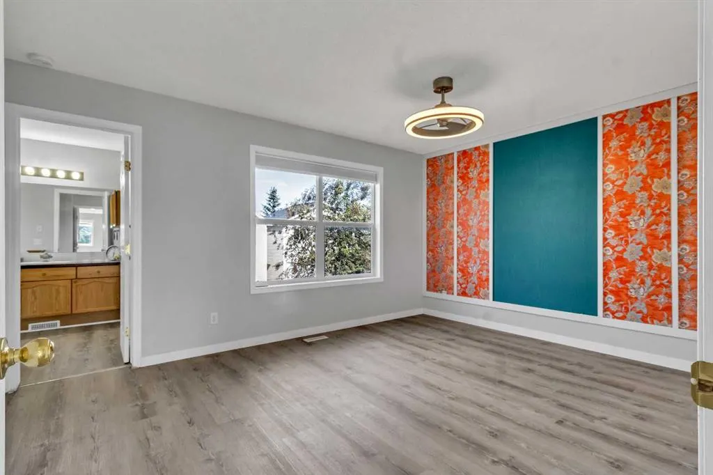 42 Royal Elm Drive NW