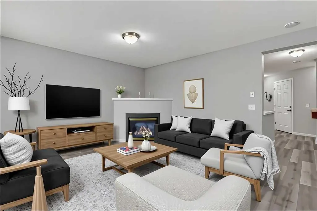 42 Royal Elm Drive NW