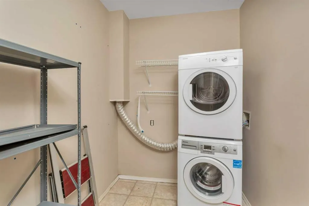 3501 49 Avenue, #102