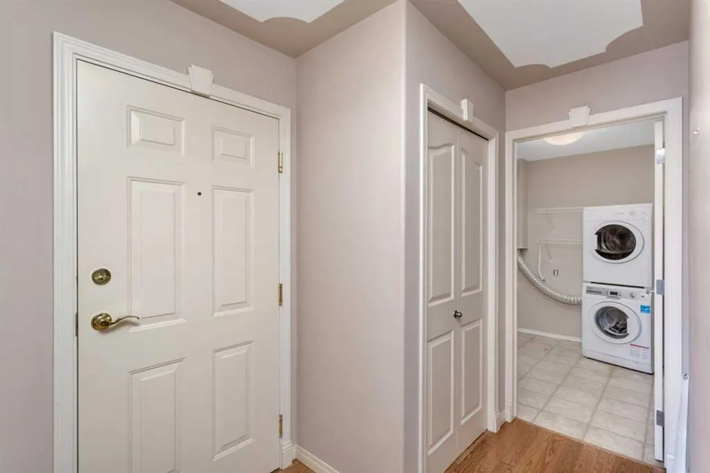 3501 49 Avenue, #102