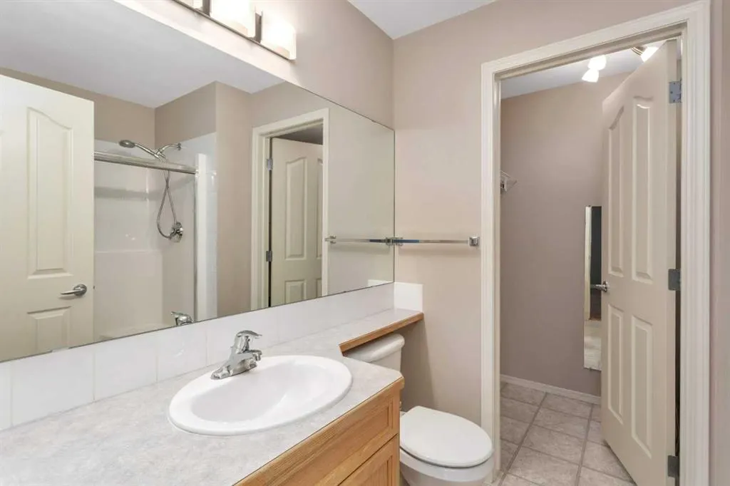 3501 49 Avenue, #102