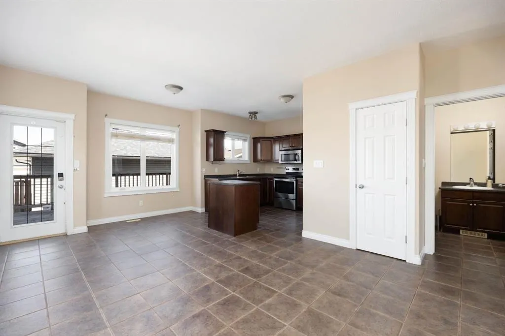 136 Coyote Crescent