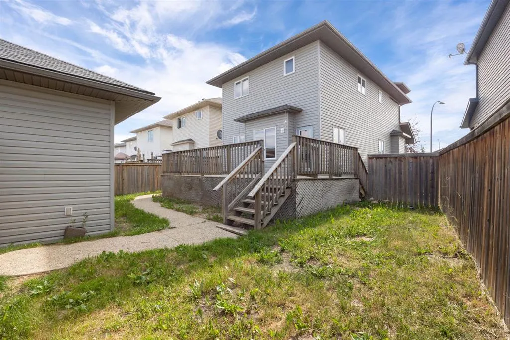 136 Coyote Crescent