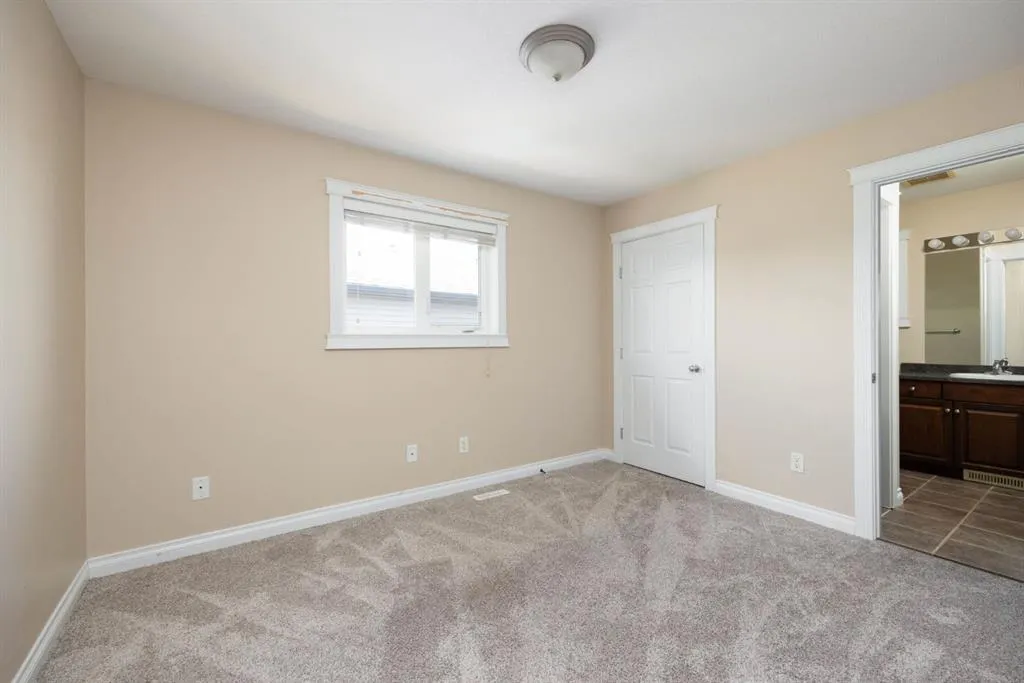 136 Coyote Crescent