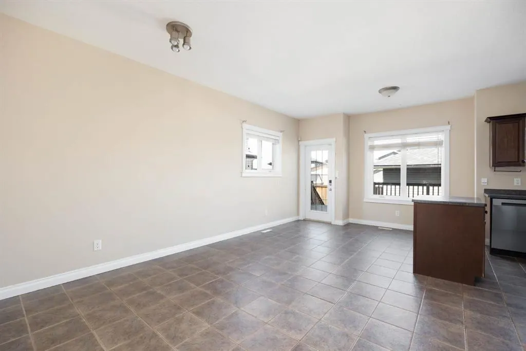 136 Coyote Crescent