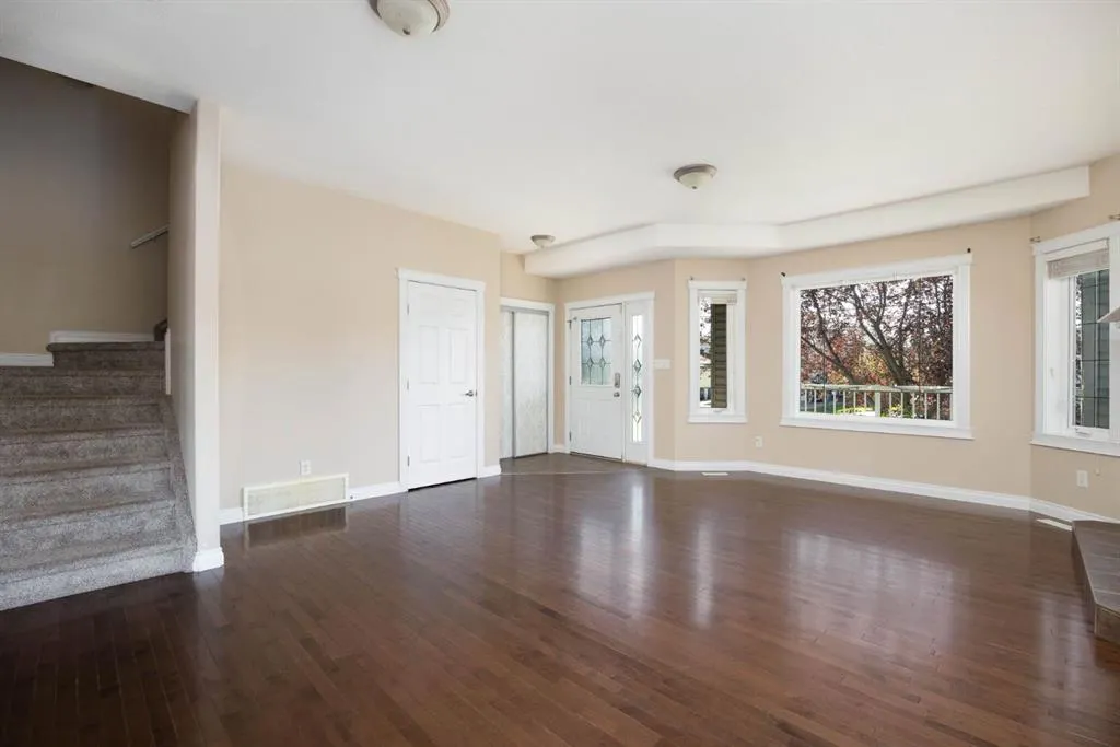 136 Coyote Crescent