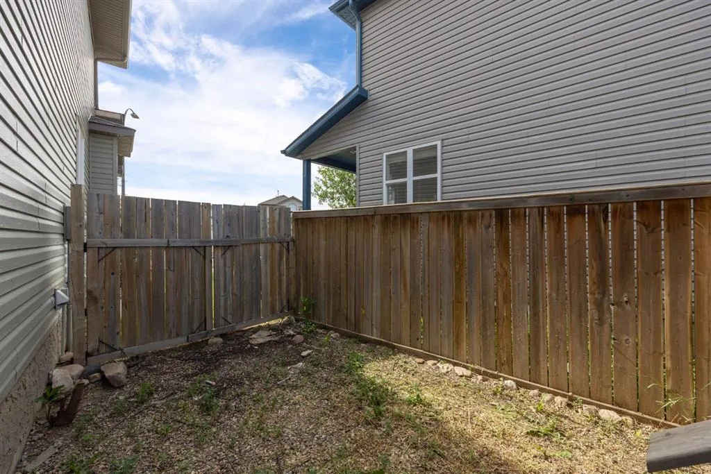 136 Coyote Crescent
