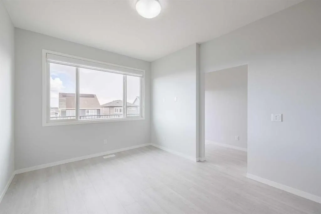 120 Edith Place NW