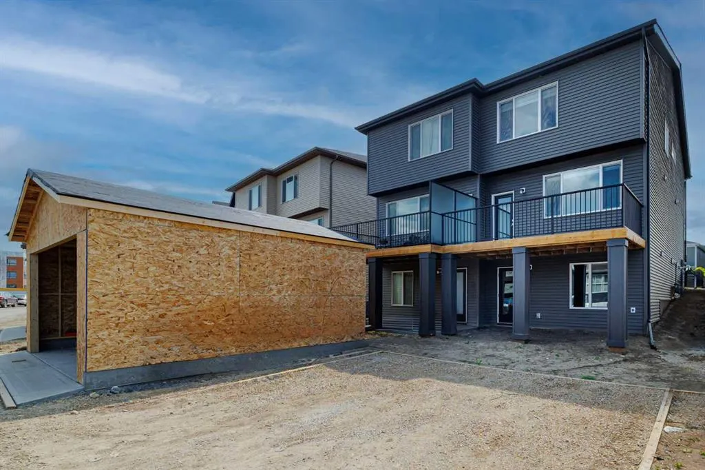 120 Edith Place NW