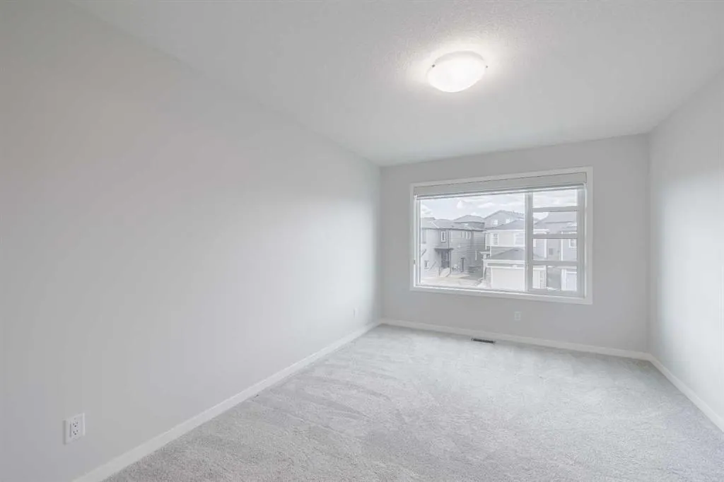 120 Edith Place NW