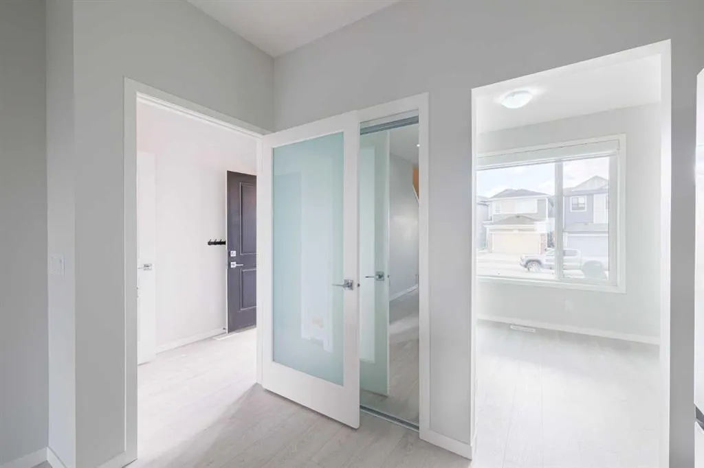 120 Edith Place NW