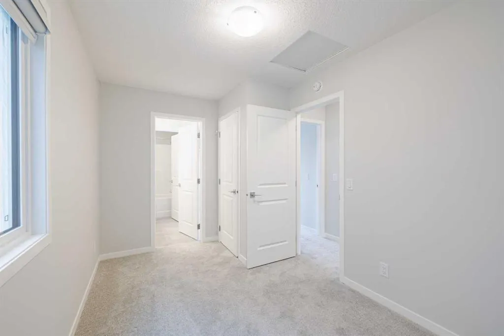 120 Edith Place NW