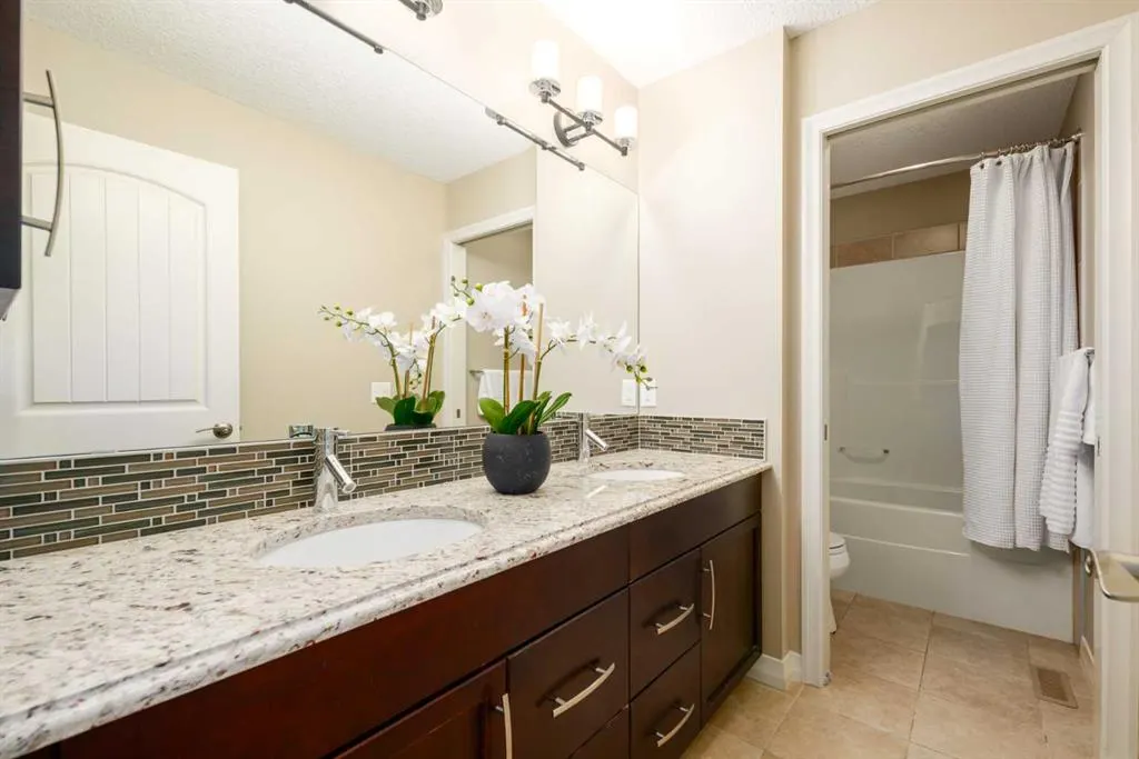 84 Auburn Shores Manor SE