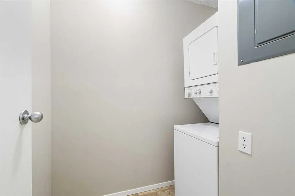 3400 Edenwold Heights NW, #2623