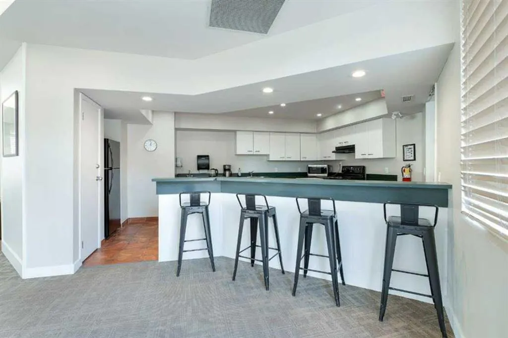 3400 Edenwold Heights NW, #2623