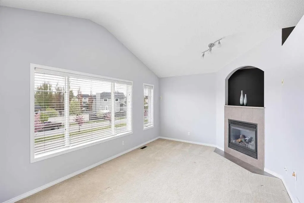 95 Copperstone Boulevard SE