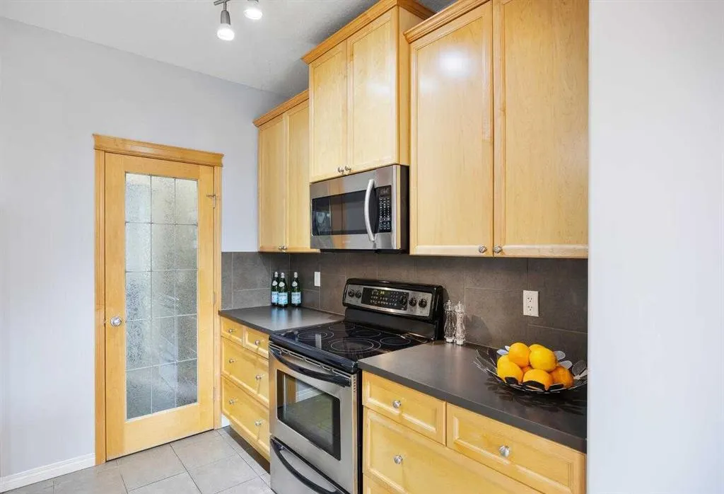 95 Copperstone Boulevard SE