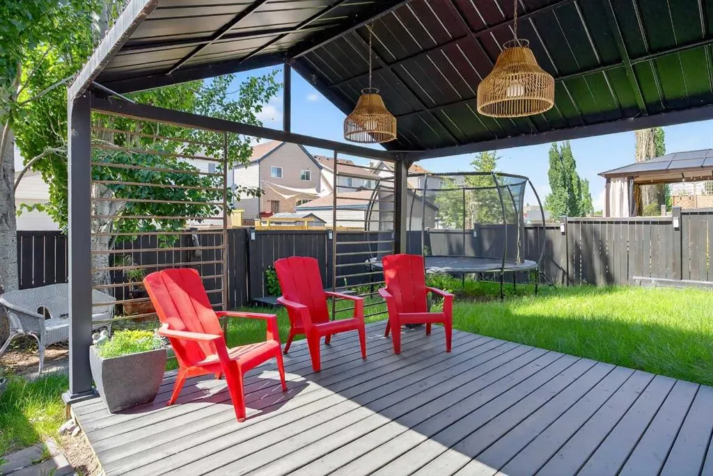 95 Copperstone Boulevard SE