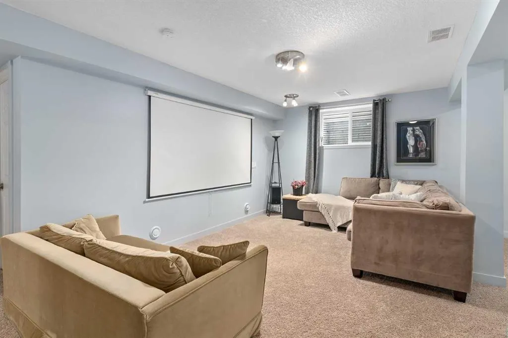 95 Copperstone Boulevard SE