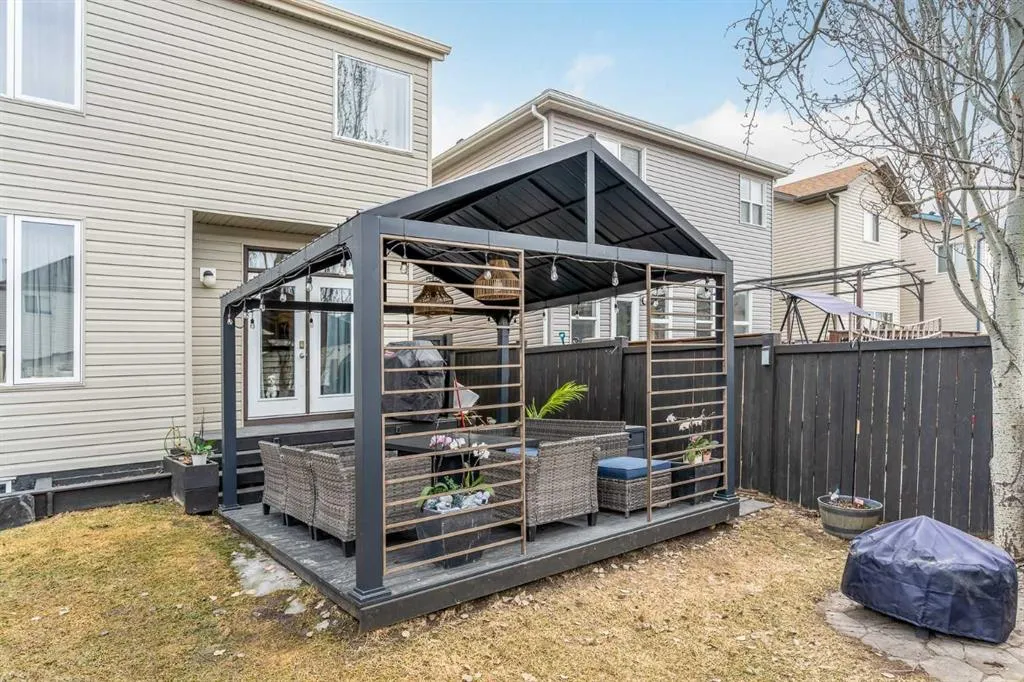 95 Copperstone Boulevard SE