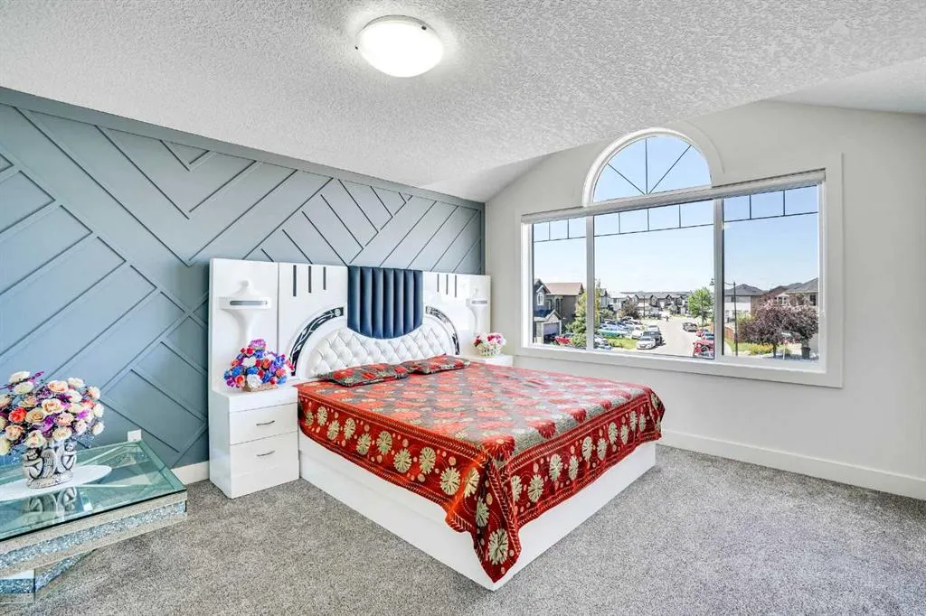3 Taralake Mews NE