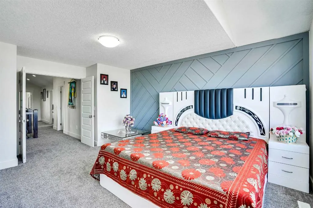 3 Taralake Mews NE